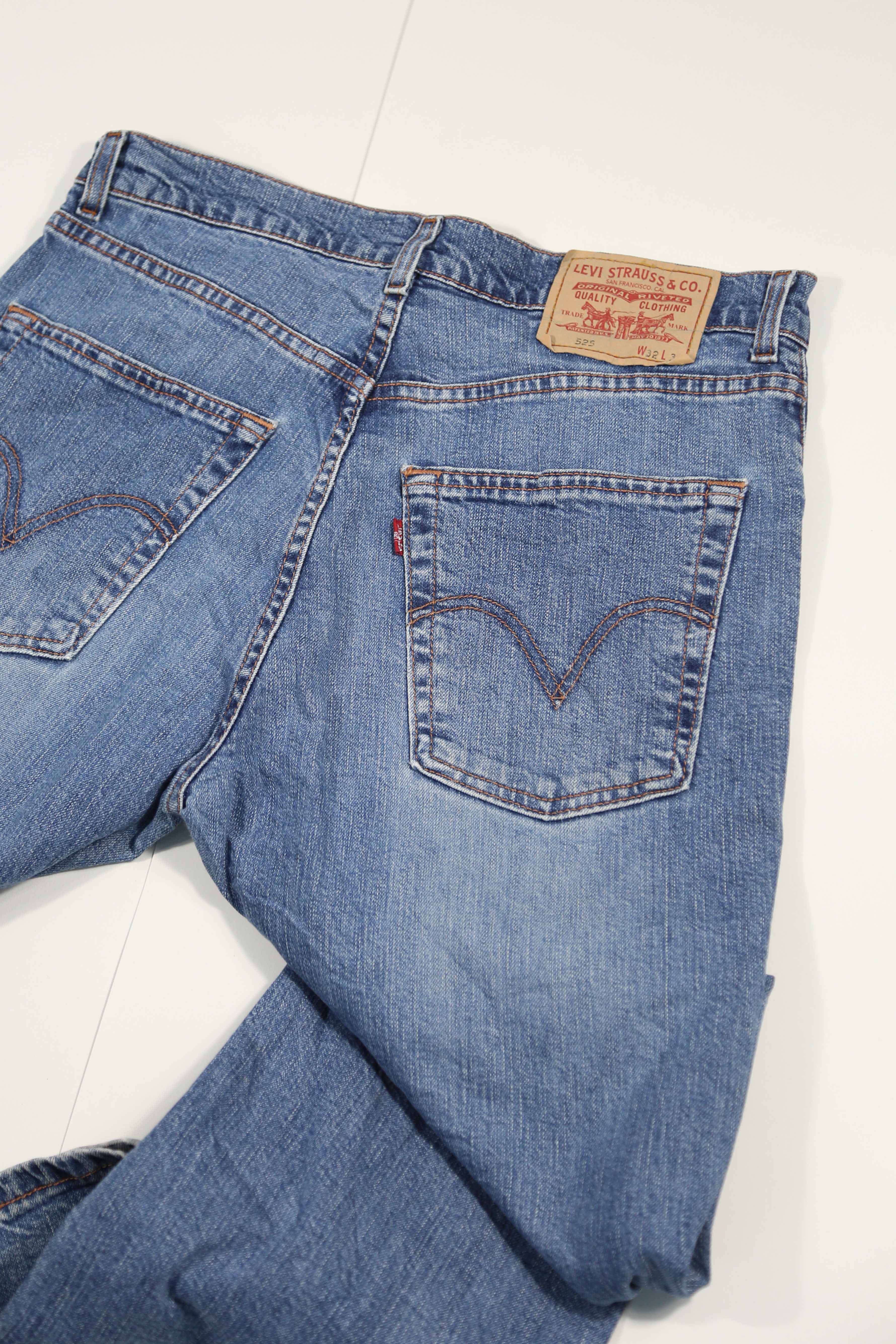 Levi strauss signature on sale low rise boot cut