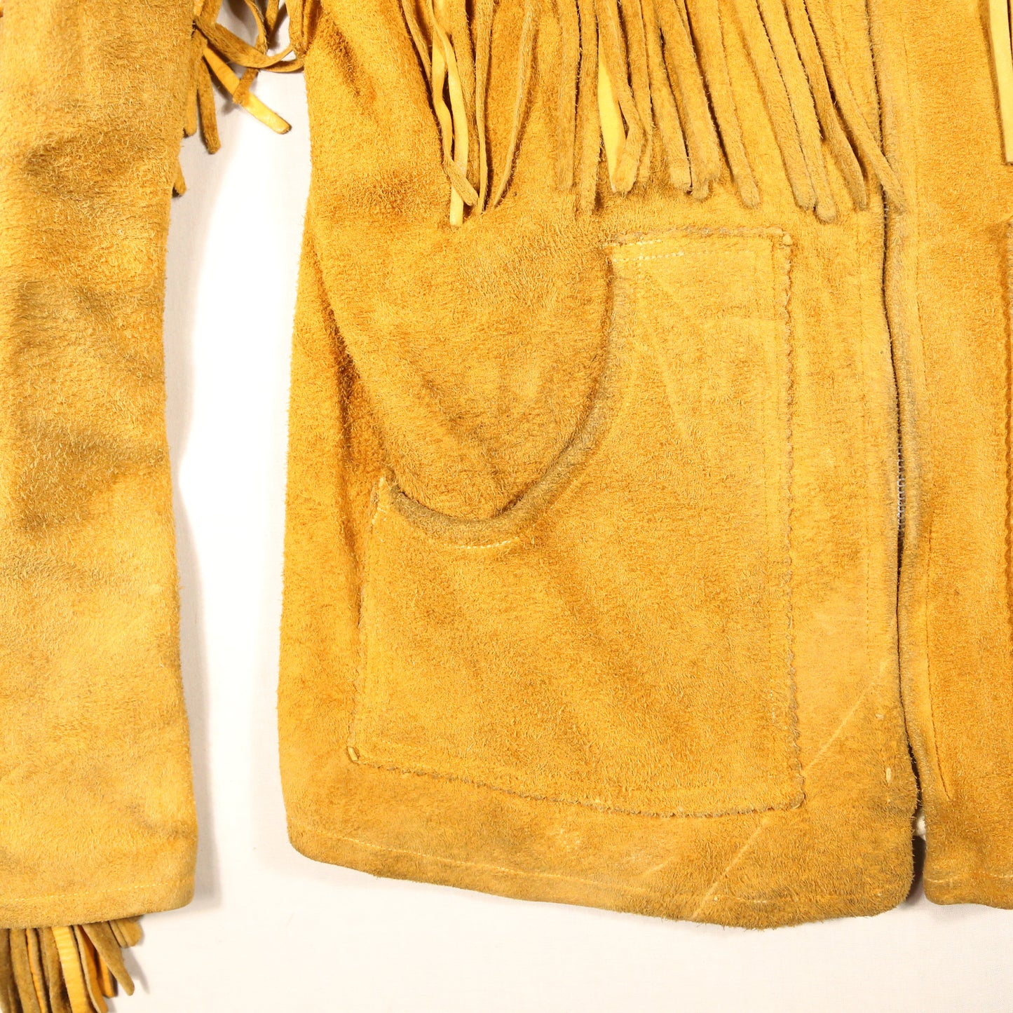 1950's Buckskin Fringe jacket with Chippewa Beadwork - M