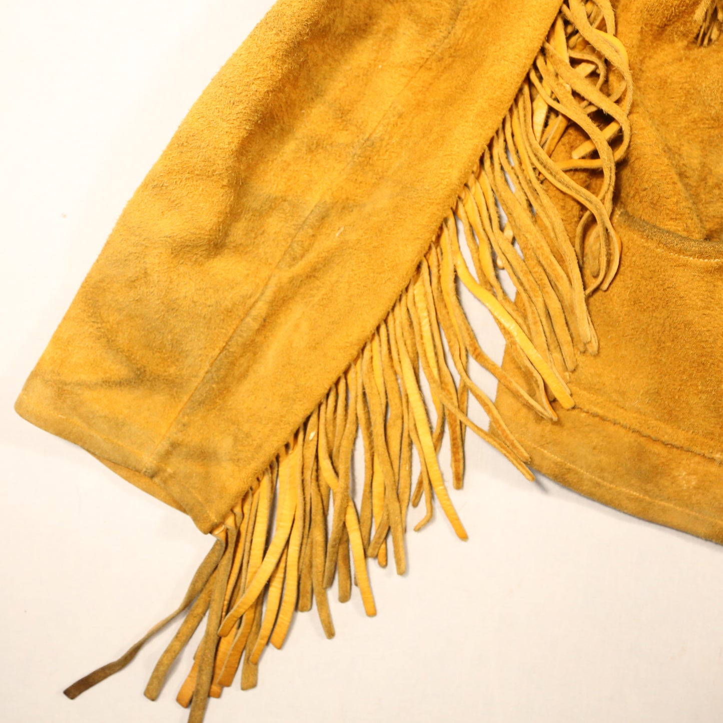 1950's Buckskin Fringe jacket with Chippewa Beadwork - M