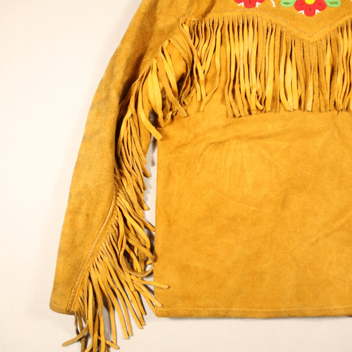 1950's Buckskin Fringe jacket with Chippewa Beadwork - M