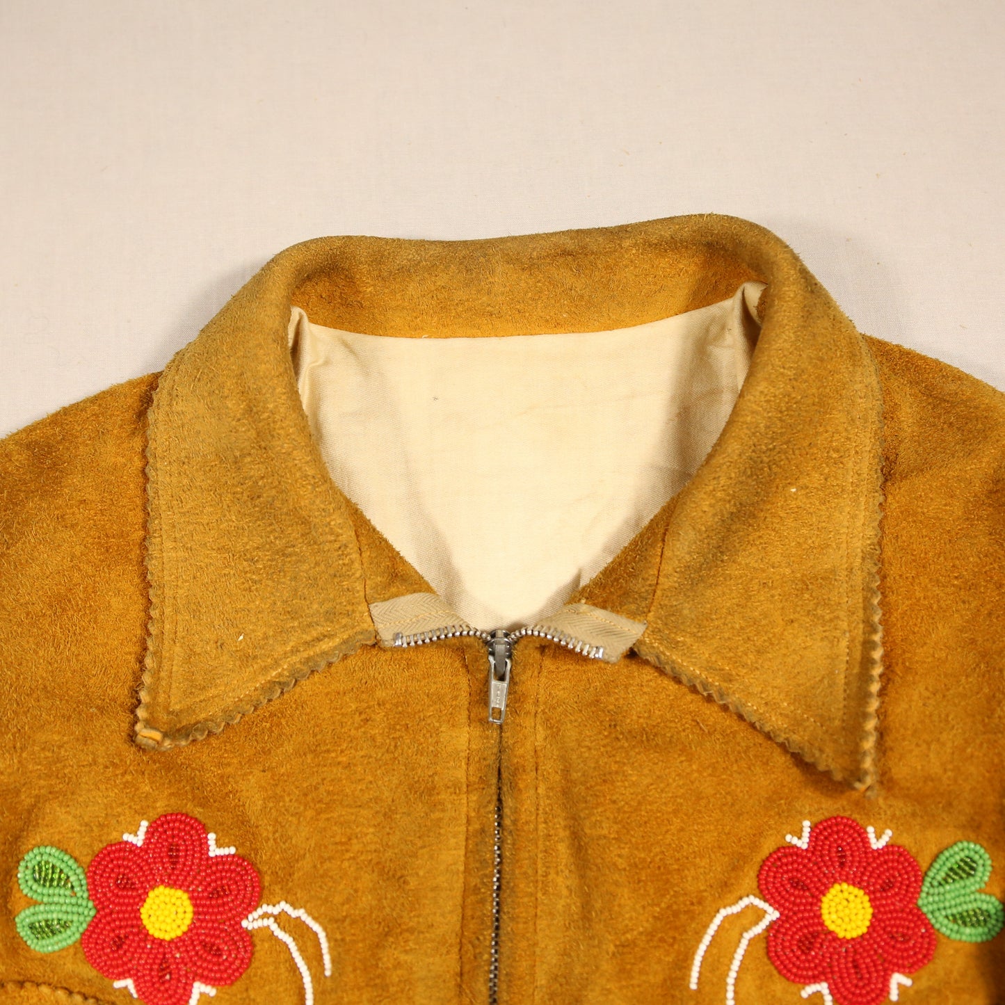 1950's Buckskin Fringe jacket with Chippewa Beadwork - M