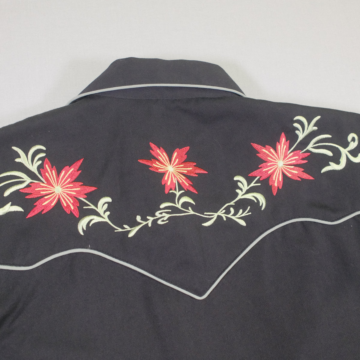 Scully Floral Embroidered Western Shirt - XL