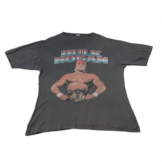 Slightly thrashed 90's Hulk Hogan T-shirt - L